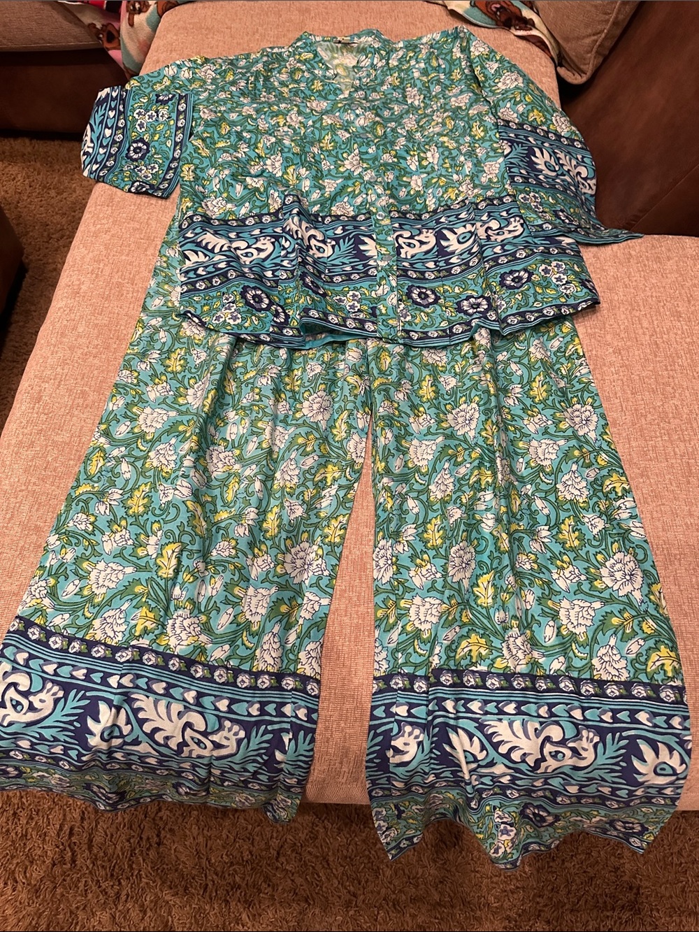 Teal Floral Bohemian loungewear size XL by Signals- new